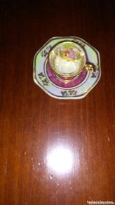 Vêtements Poupée Espagnole Classique: Antiguo juego de taza y platito de porcelana inglesa para muñecas .
